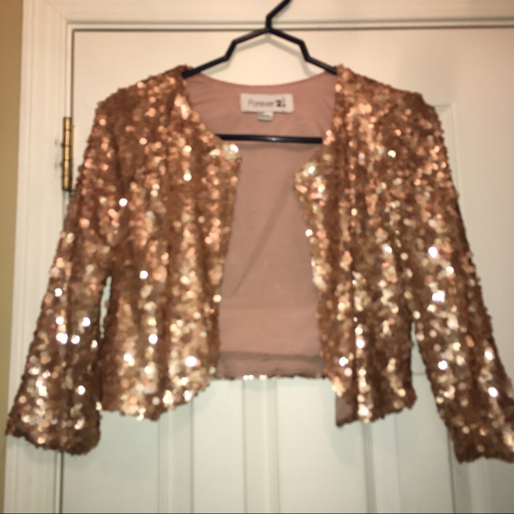 🔥Forever 21 Rose Gold Sequin Cropped Jacket🔥